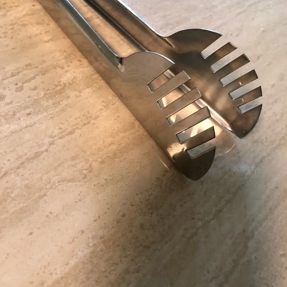 Like-New Commercial Stainless Steel Buffet Tongs - Picture 6 of 6